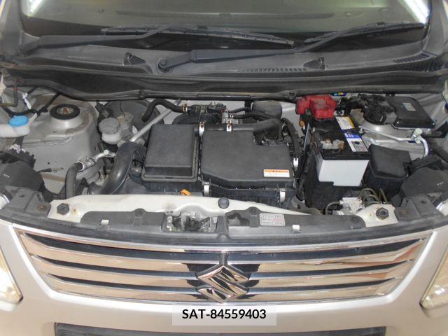 Suzuki WAGON R 2013-02 233208-24