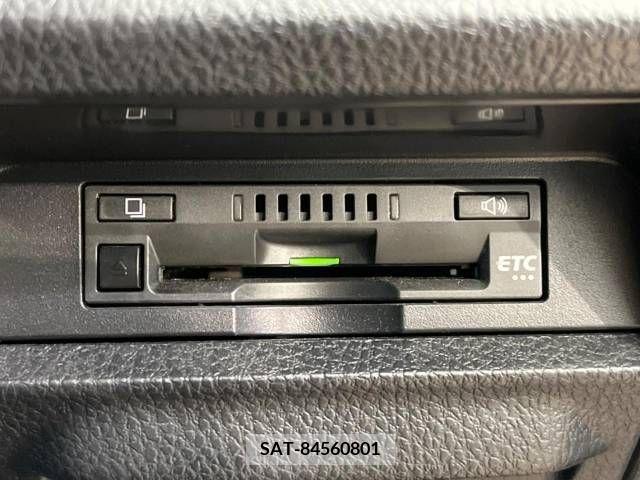Toyota NOAH 2019-11 321650-7
