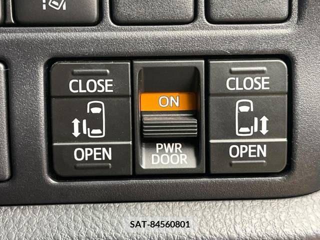 Toyota NOAH 2019-11 321650-6