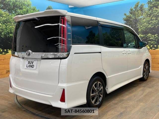 Toyota NOAH 2019-11 321650-17