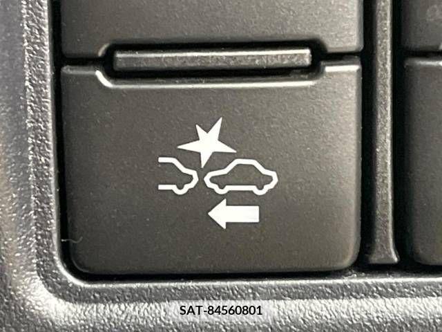 Toyota NOAH 2019-11 321650-4