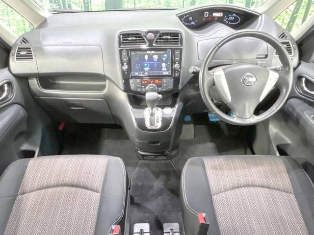 Nissan SERENA 2015-05 6947-1