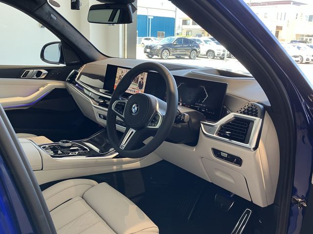 Bmw X7 2023-03 6498-12