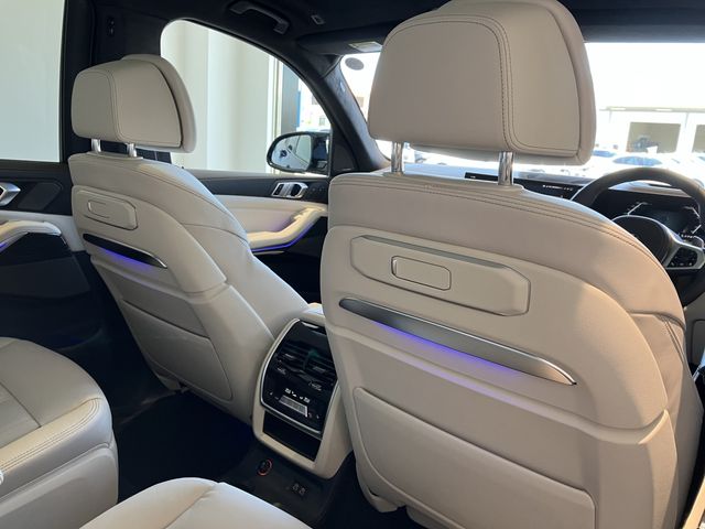 Bmw X7 2023-03 6498-18