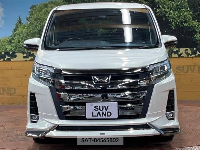 Toyota NOAH 2020-02 213263-13