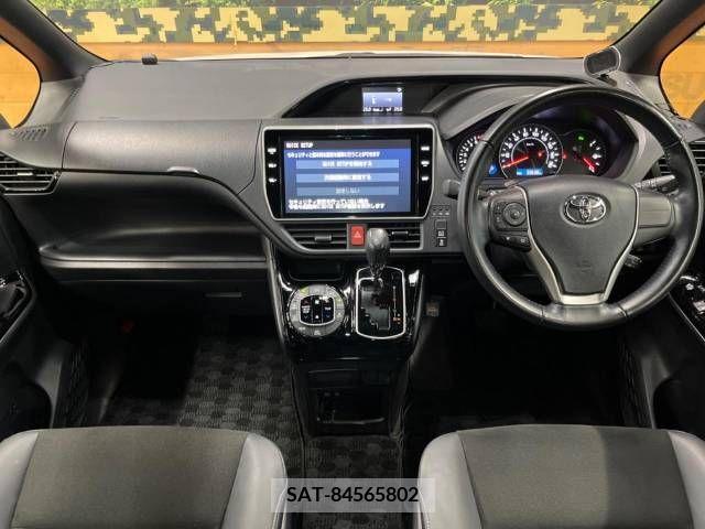 Toyota NOAH 2020-02 213263-1