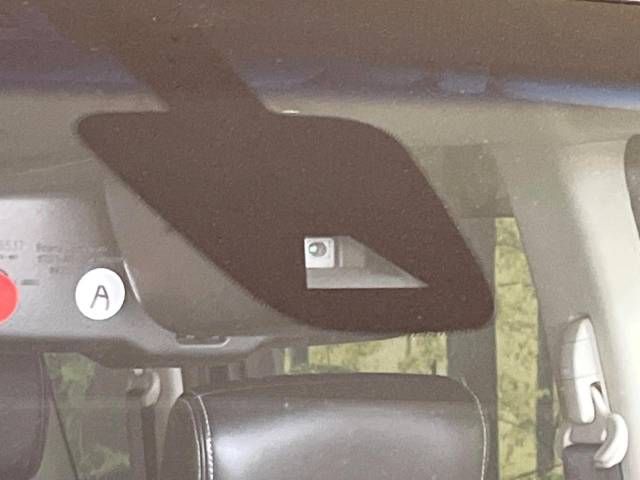 Nissan SERENA 2014-10 13499-3