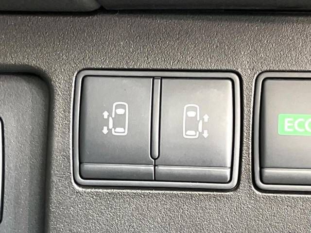 Nissan SERENA 2014-10 13499-2