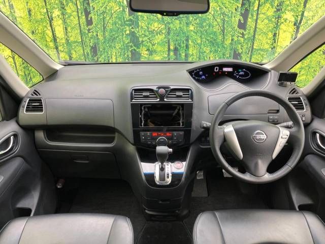 Nissan SERENA 2014-10 13499-1