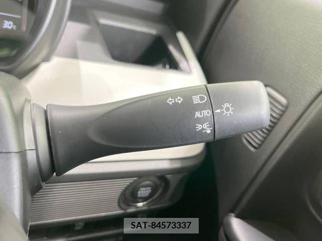 Suzuki SPACIA 2022-08 348517-5