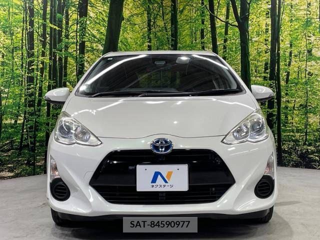 Toyota AQUA 2017-02 260704-14