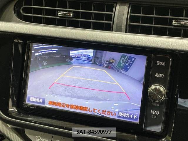 Toyota AQUA 2017-02 260704-5