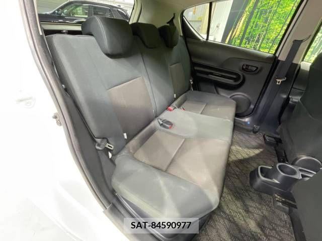 Toyota AQUA 2017-02 260704-9