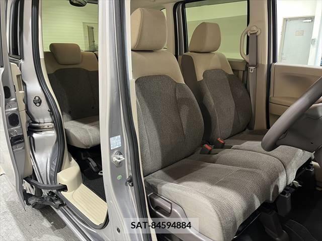 Honda N BOX 2018-06 364431-7