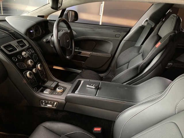 Aston Martin Aston Martin 2016-08 23957-1