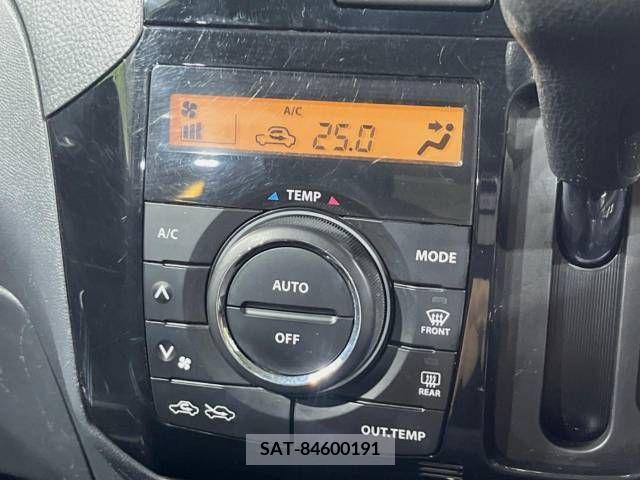 Nissan ROOX 2011-11 276200-4