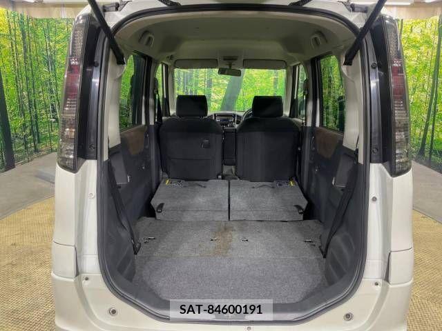 Nissan ROOX 2011-11 276200-8