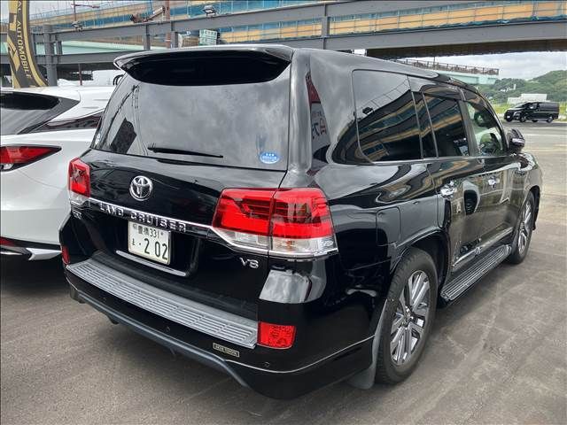 Toyota LAND CRUISER 2017-01 5929-13