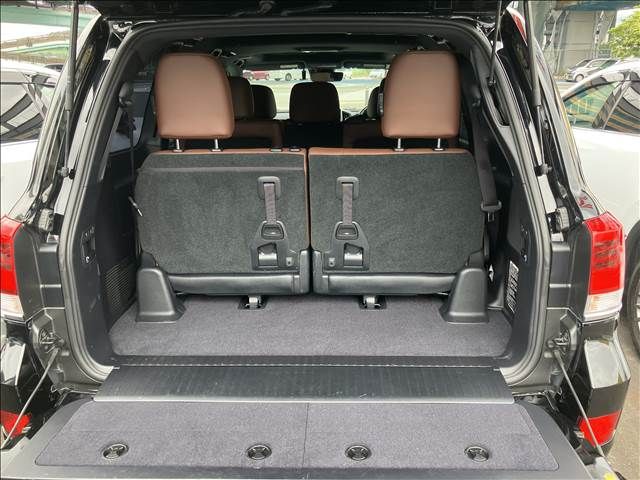 Toyota LAND CRUISER 2017-01 5929-14