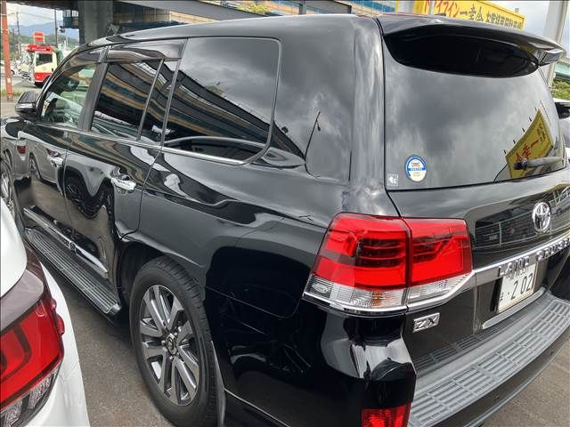Toyota LAND CRUISER 2017-01 5929-2