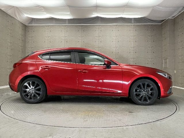 Mazda AXELA SPORT 2014-01 4610-8