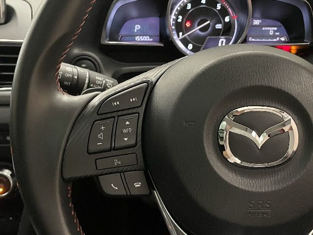 Mazda AXELA SPORT 2014-01 4610-22