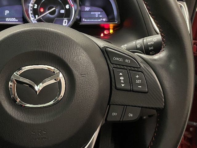 Mazda AXELA SPORT 2014-01 4610-23