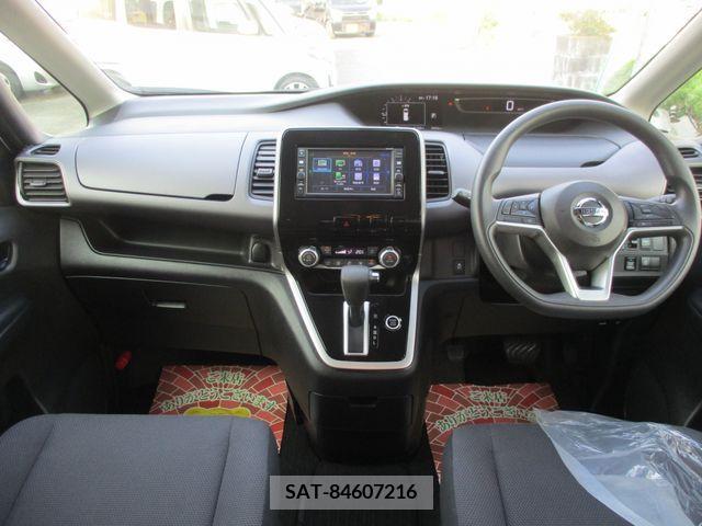 Nissan SERENA 2017-12 335273-24