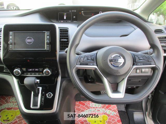 Nissan SERENA 2017-12 335273-17