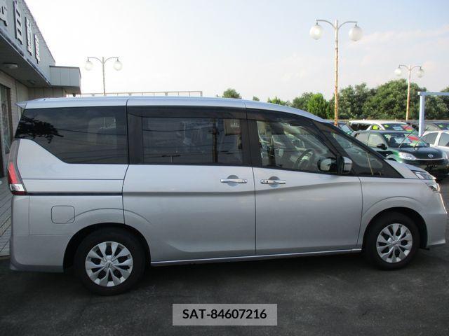 Nissan SERENA 2017-12 335273-3