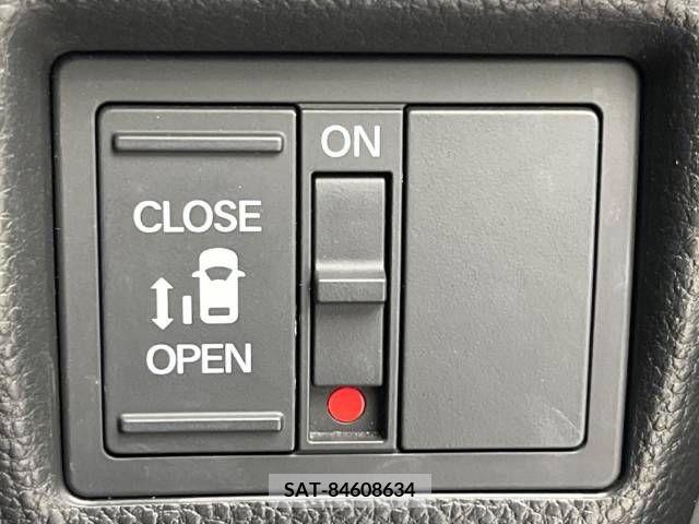 Honda N BOX CUSTOM 2019-08 279271-5