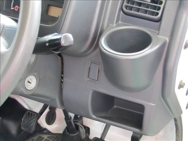 Nissan CLIPPER 2017-05 8706-18