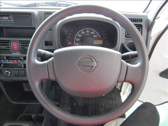 Nissan CLIPPER 2017-05 8706-17