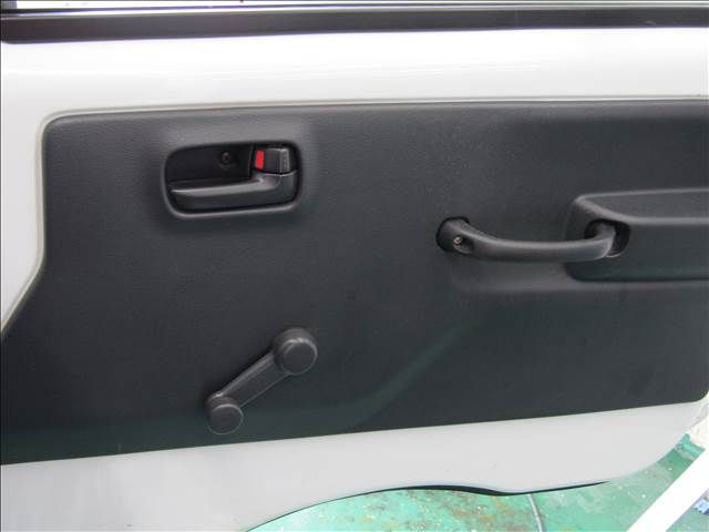 Nissan CLIPPER 2017-05 8706-5