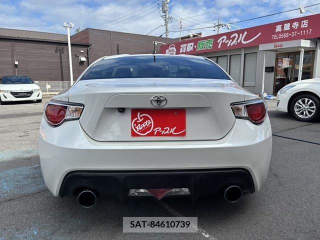 Toyota 86 2012-08 210432-5
