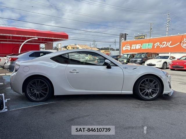 Toyota 86 2012-08 210432-3