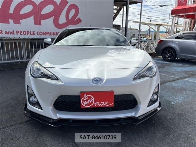 Toyota 86 2012-08 210432-1