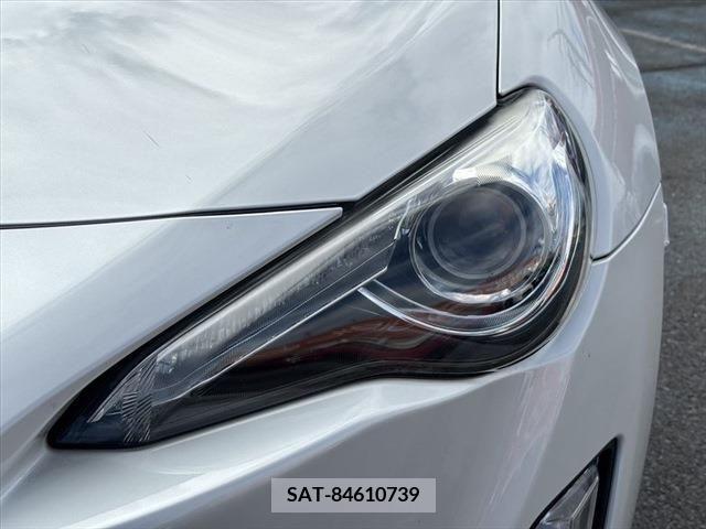 Toyota 86 2012-08 210432-8