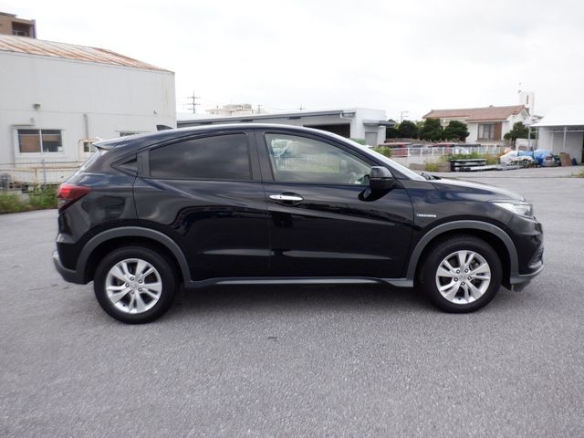 Honda VEZEL 2019-07 8439-6
