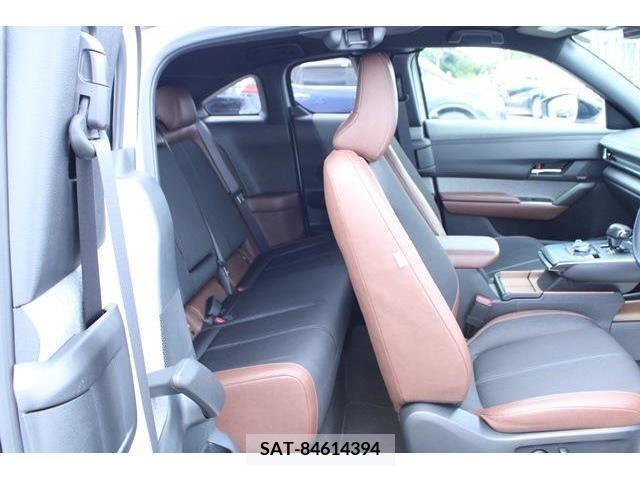 Mazda MX-30 2020-12 278404-14