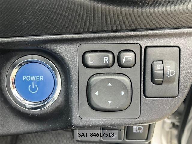 Toyota AQUA 2020-12 212626-13