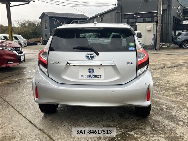 Toyota AQUA 2020-12 212626-8