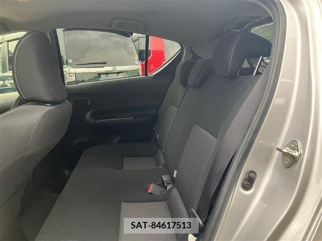 Toyota AQUA 2020-12 212626-3