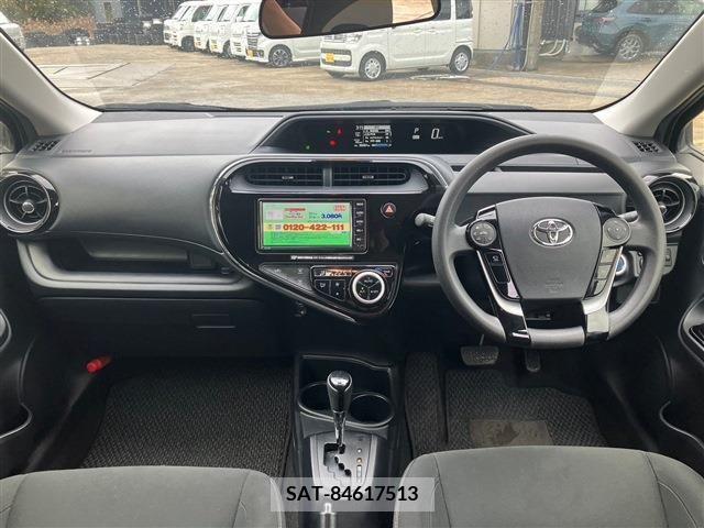 Toyota AQUA 2020-12 212626-1