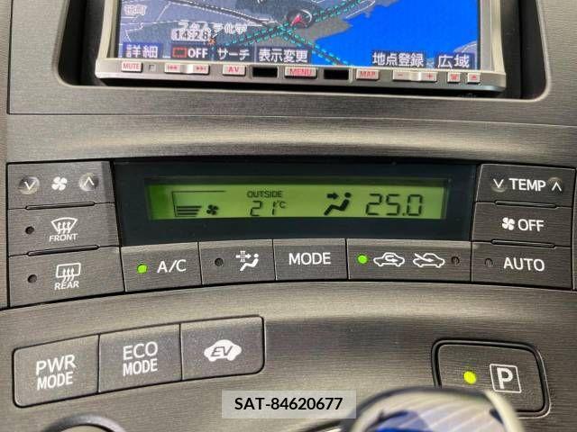 Toyota PRIUS 2009-06 321976-4