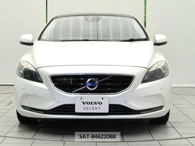Volvo V40 2015-07 341995-15