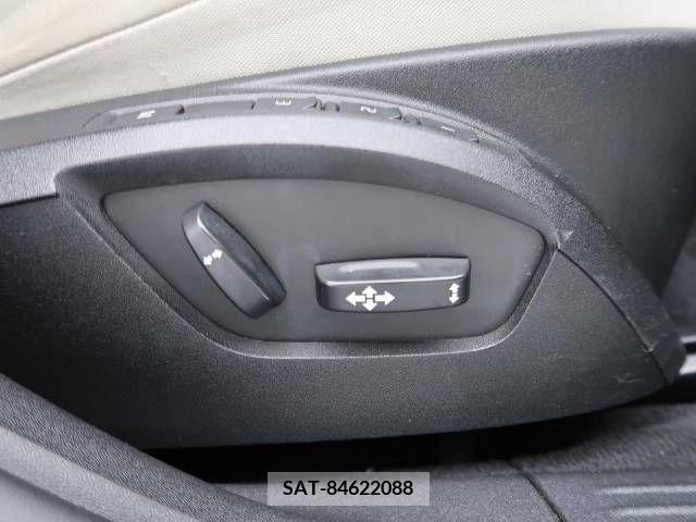 Volvo V40 2015-07 341995-8