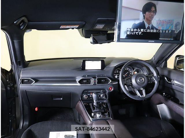 Mazda CX-8 2018-09 331631-1