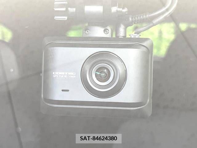 Toyota AQUA 2018-07 292345-5
