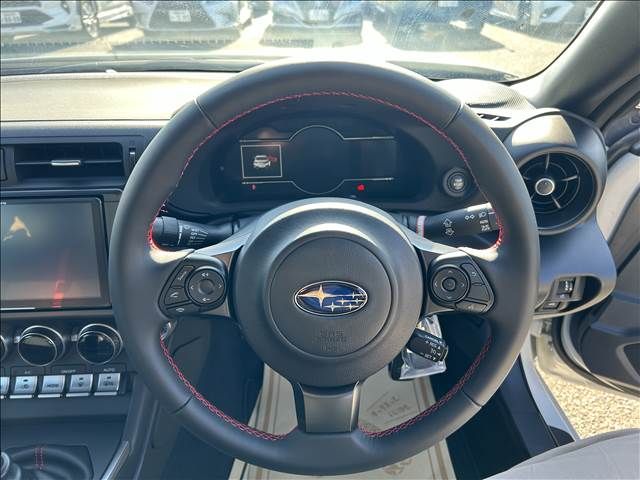 Subaru BRZ 2022-01 182193-1
